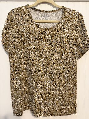 J.Crew Studio Mustard Leopard Print Short Sleeve Tee- size XL